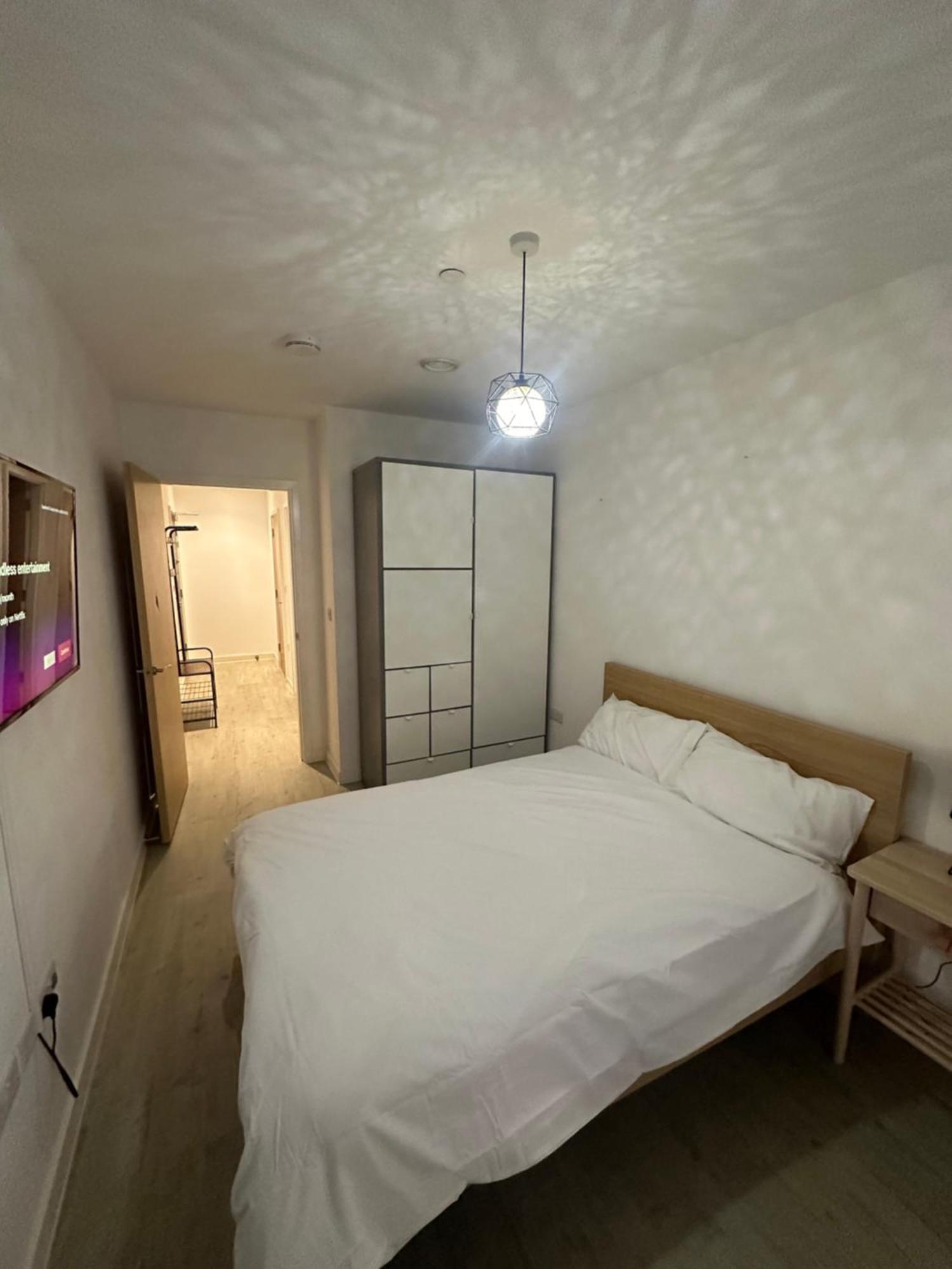 Salford Quays Apartment Manchester Exterior photo